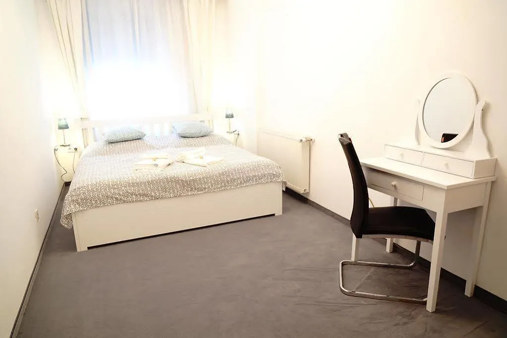 Apartament Wohnen Im Herzen Von Wien At The Waterfront Austria